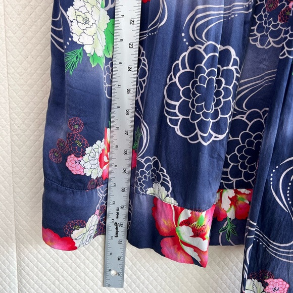 Vintage Victoria Secret Silk Robe - Picture 6 of 11